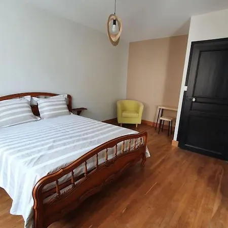 Logis Joli * Chateauvillain